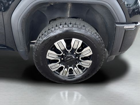 Used 2024 GMC Sierra 2500 Denali AWD/4WD image 31