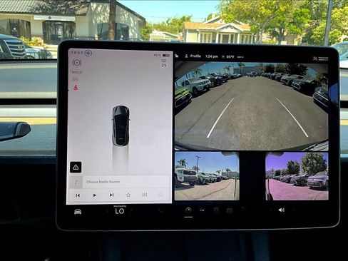 Used 2022 Tesla Model Y Long Range AWD/4WD image 12