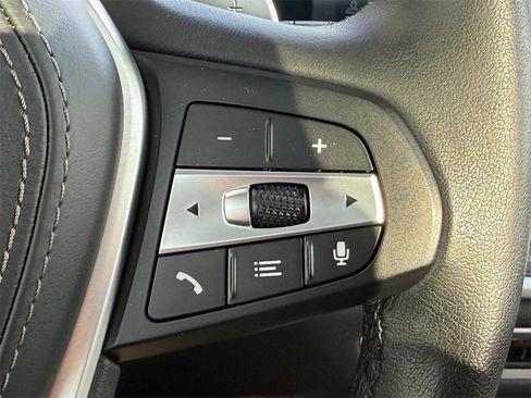 Certified 2022 BMW X5 xDrive40i w/ Premium Package image 18