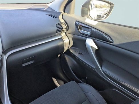 Used 2025 Mitsubishi Eclipse Cross SE image 27