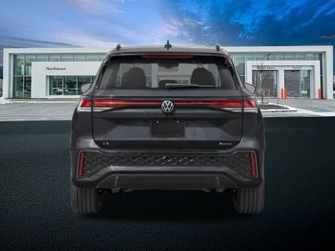 New 2026 Volkswagen Tiguan SE R-Line image 6