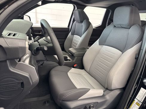 New 2026 Toyota Tacoma TRD Off-Road AWD/4WD image 14