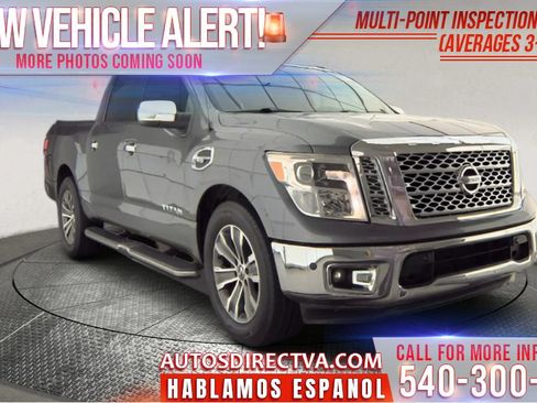Used 2017 Nissan Titan SL image 1