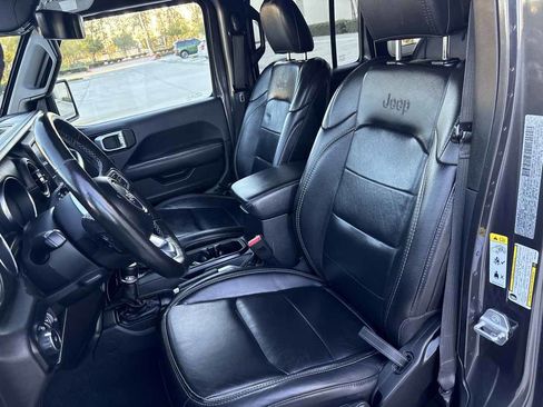 Used 2019 Jeep Wrangler Unlimited Sahara w/ Quick Order Package 24M Moab image 21