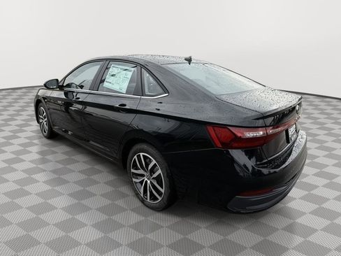 New 2025 Volkswagen Jetta SE image 6