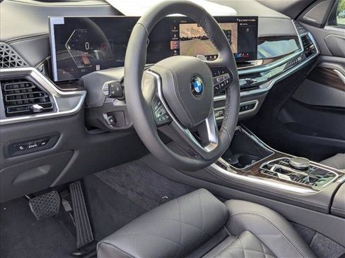 New 2026 BMW X5 xDrive40i w/ Climate Comfort Package AWD/4WD image 3