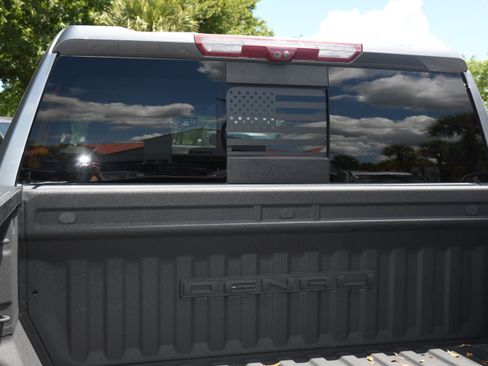 Used 2020 GMC Sierra 1500 Denali w/ Denali Ultimate Package AWD/4WD image 19