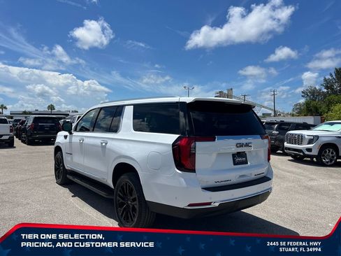 New 2026 GMC Yukon XL Elevation w/ Elevation Premium Package AWD/4WD image 5