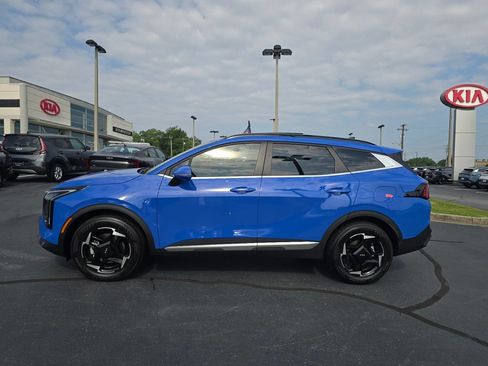 Certified 2026 Kia Sportage EX w/ EX Panorama Roof Package AWD/4WD image 6