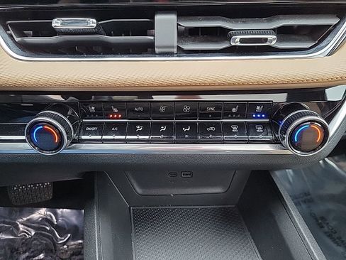 Used 2025 Chevrolet Equinox ACTIV w/ Convenience Package III image 22