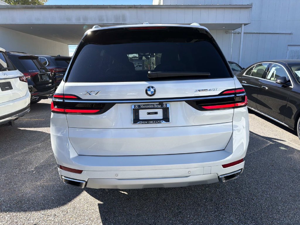 Used 2024 BMW X7 xDrive40i AWD/4WD image 6
