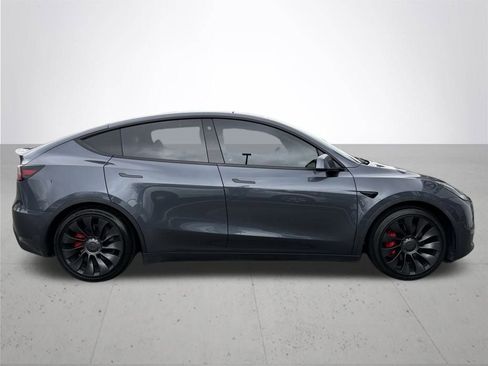 Used 2022 Tesla Model Y Performance image 5