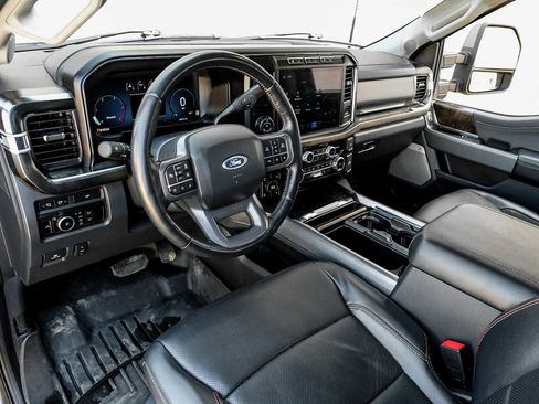 Used 2023 Ford F250 Lariat w/ Sport Appearance Package image 3