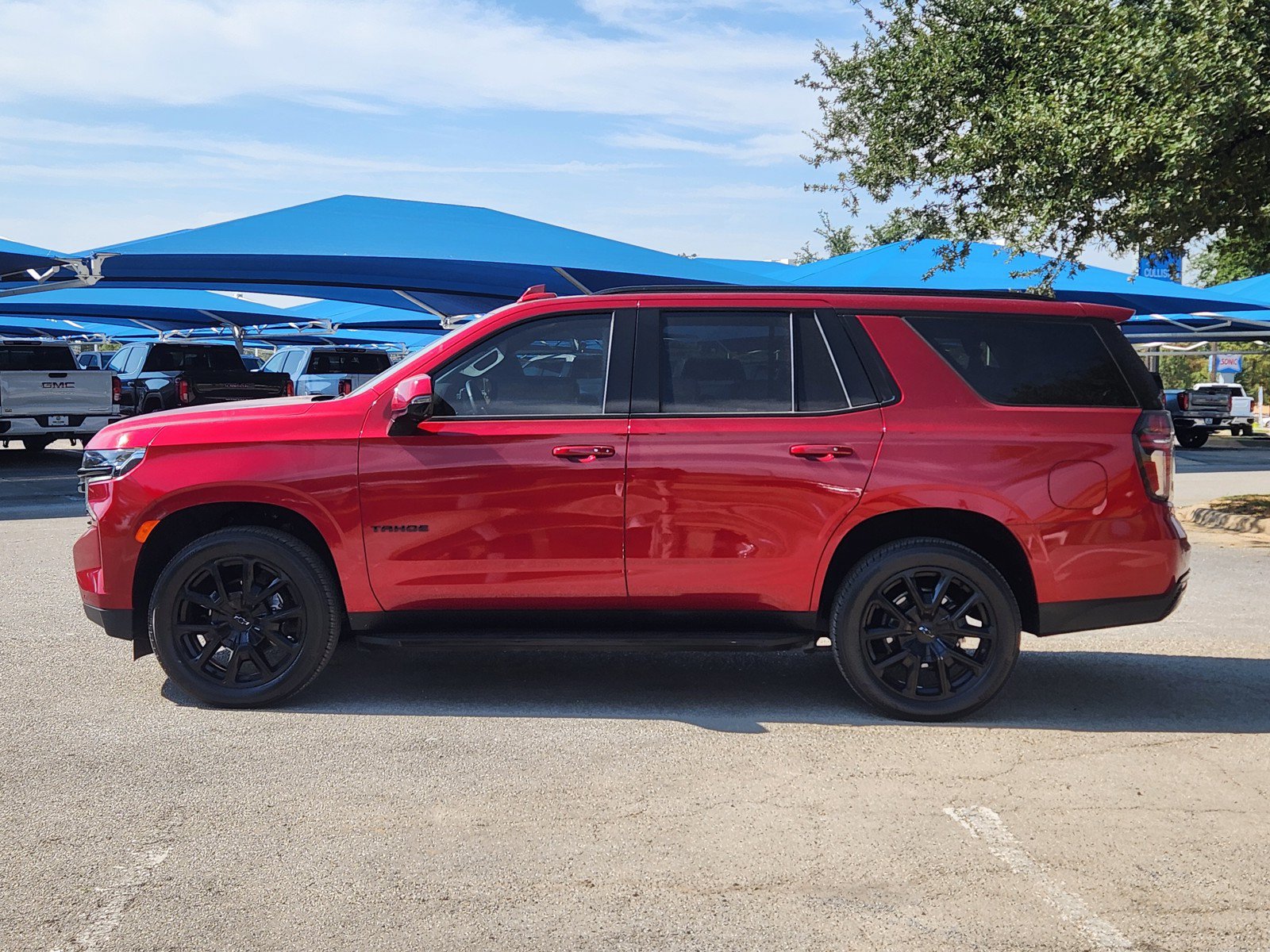 Used 2023 Chevrolet Tahoe RST RWD image 3