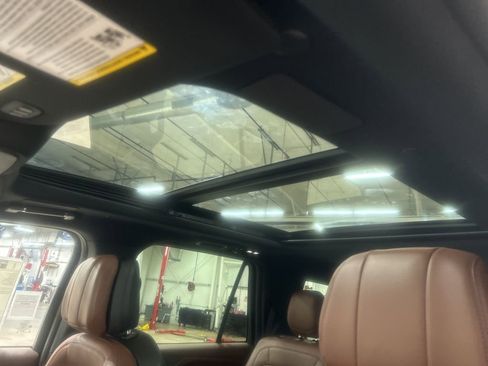 New 2025 Lincoln Navigator Reserve image 26