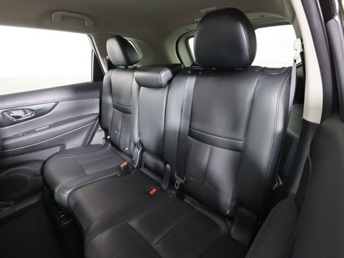 Used 2017 Nissan Rogue SL image 15