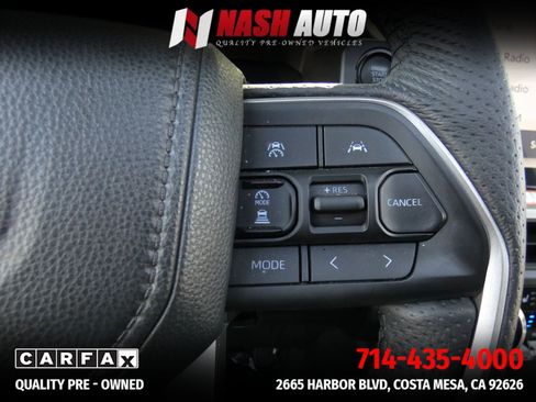 Used 2025 Toyota Tacoma Limited AWD/4WD image 68
