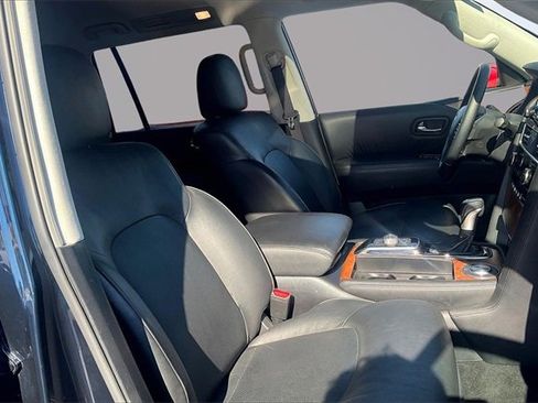 Used 2023 Nissan Armada SL image 7