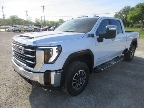 New 2026 GMC Sierra 2500 SLT w/ SLT Premium Package AWD/4WD image 11