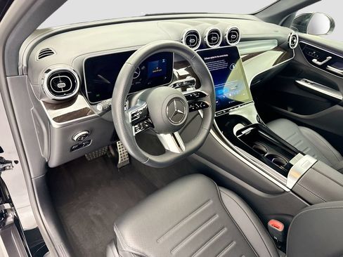Certified 2026 Mercedes-Benz GLC 300 4MATIC image 9