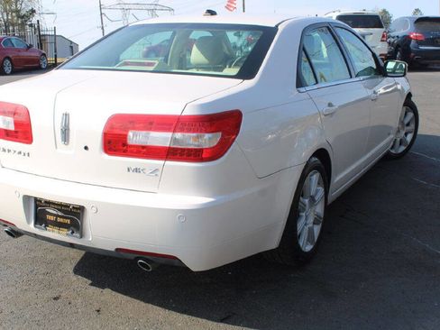 Used 2009 Lincoln MKZ FWD image 4