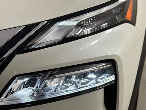 Used 2023 Nissan Rogue SL w/ SL Premium Package FWD image 41
