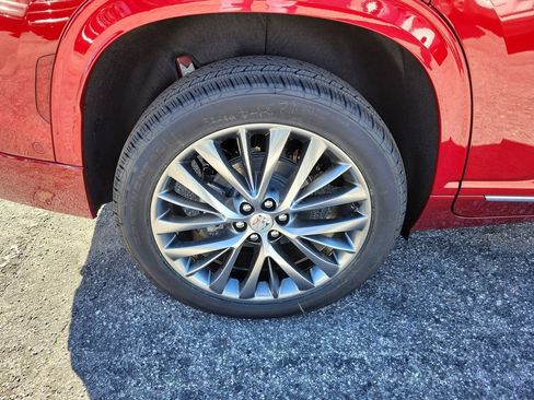 New 2026 Buick Enclave Avenir w/ Super Cruise Package image 5