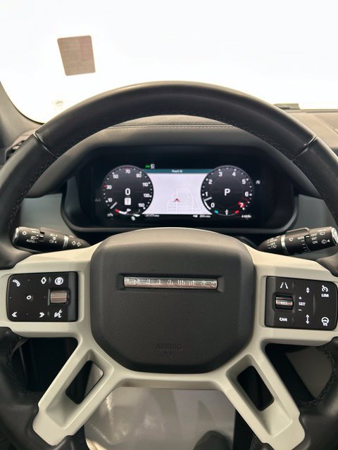 Used 2024 Land Rover Defender 110 X-Dynamic SE AWD/4WD image 12