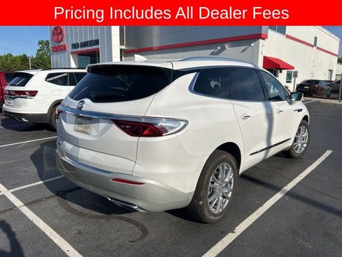 Used 2023 Buick Enclave Essence w/ Experience Buick Package AWD/4WD image 7