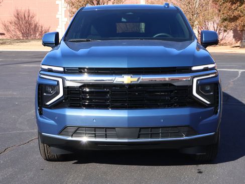New 2026 Chevrolet Suburban LS image 23
