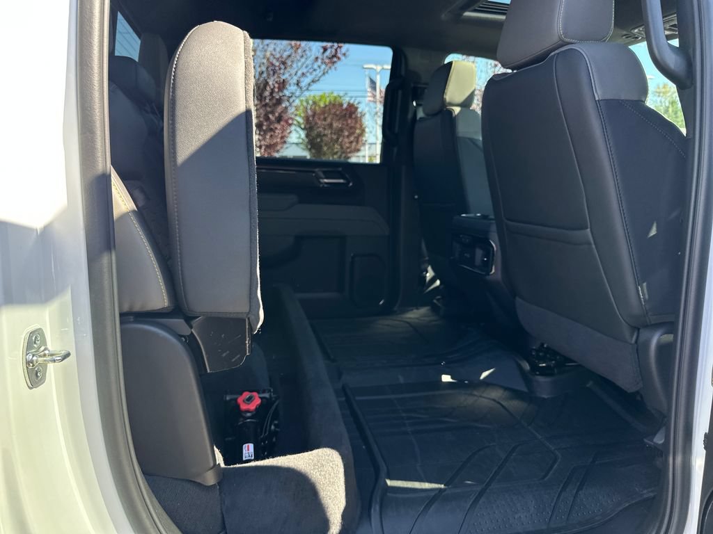 Used 2026 Chevrolet Silverado 2500 ZR2 w/ LPO, Dark Essentials Package AWD/4WD image 15