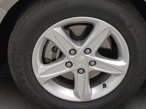 Used 2025 Chevrolet Malibu LS FWD image 31