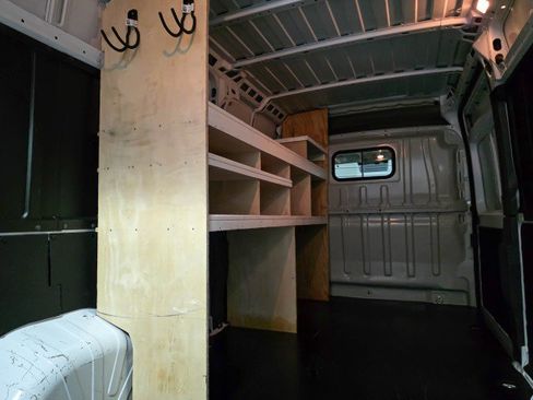 Used 2024 RAM ProMaster 2500 image 11