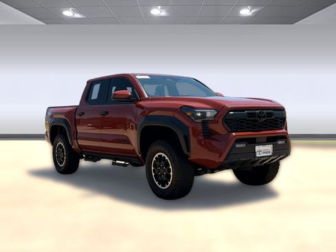 Used 2025 Toyota Tacoma TRD Off-Road AWD/4WD image 7