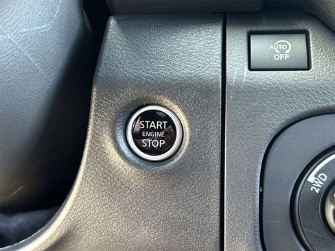 New 2025 Nissan Frontier PRO-4X w/ Pro Convenience Package image 6