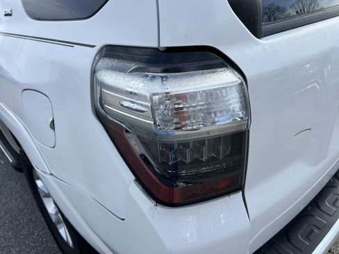 Used 2017 Toyota 4Runner SR5 image 38