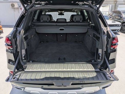 Used 2025 BMW X5 xDrive40i AWD/4WD image 12