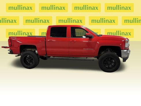 Used 2017 Chevrolet Silverado 1500 LT AWD/4WD image 17