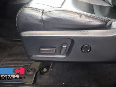 Used 2020 Toyota Tundra Limited w/ Limited Premium Package AWD/4WD image 13