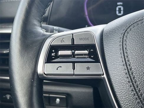 Used 2025 Kia Telluride EX w/ EX Captain's Chair Package image 24