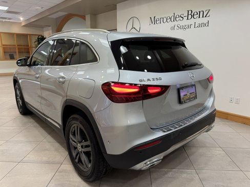 Used 2025 Mercedes-Benz GLA 250 image 3
