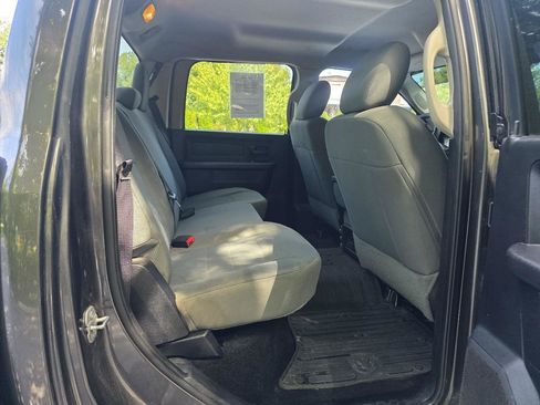 Used 2016 RAM 2500 Tradesman w/ Chrome Appearance Group AWD/4WD image 15