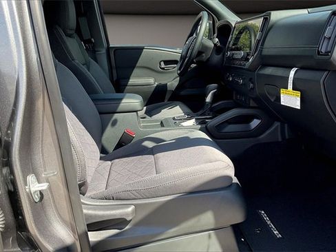 New 2026 Nissan Frontier SV w/ All-Weather Content Package image 10