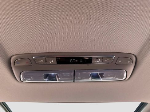Certified 2023 Kia Telluride S w/ S Sunroof Package AWD/4WD image 29
