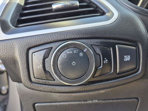 Certified 2024 Ford Edge SEL image 17