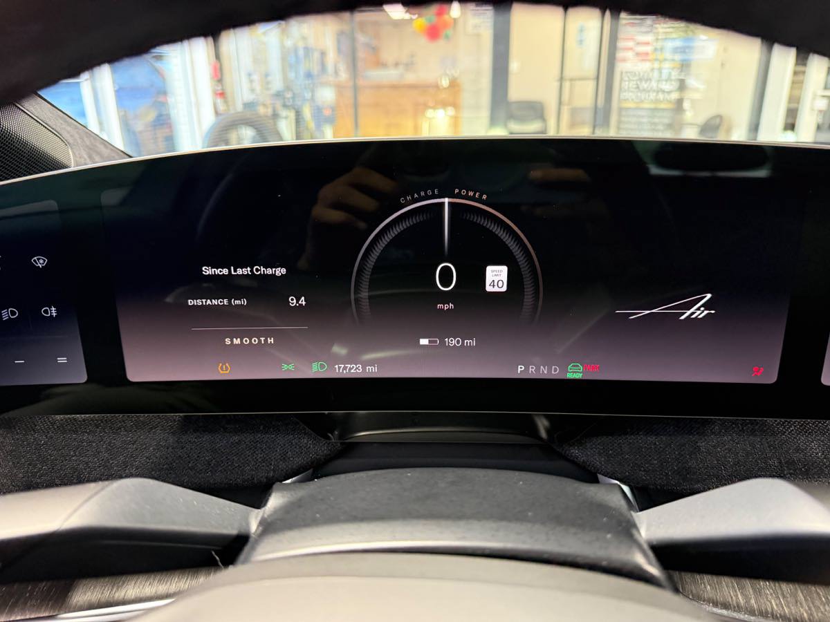 Used 2024 Lucid Air Touring AWD/4WD image 16