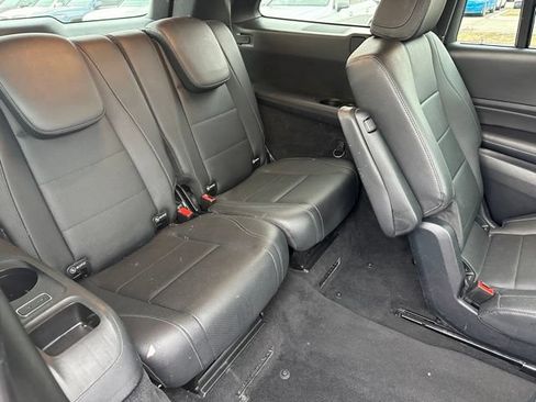 Used 2022 Mercedes-Benz GLS 450 4MATIC w/ AMG Line Exterior image 10
