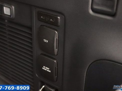 New 2025 Ford Expedition Max Platinum w/ Stealth Appearance Package image 19