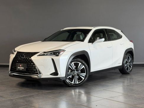 Used 2020 Lexus UX 250h w/ Premium Package image 1