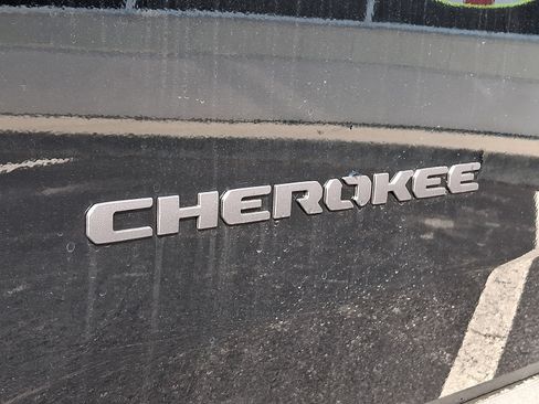 New 2026 Jeep Cherokee Limited AWD/4WD image 17
